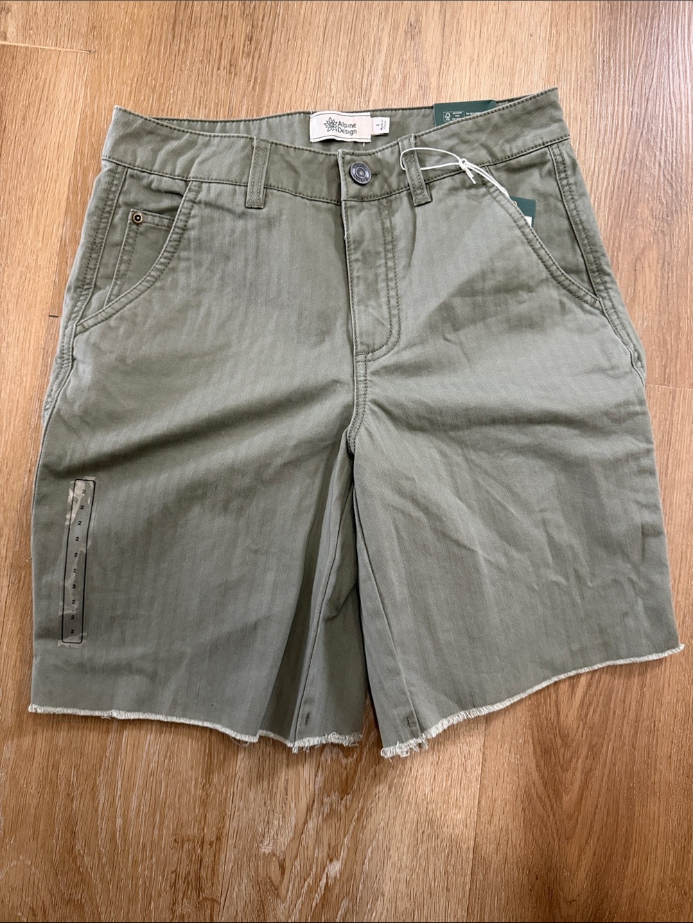 Alpine Design Men’s Olive Green Flat Front Shorts